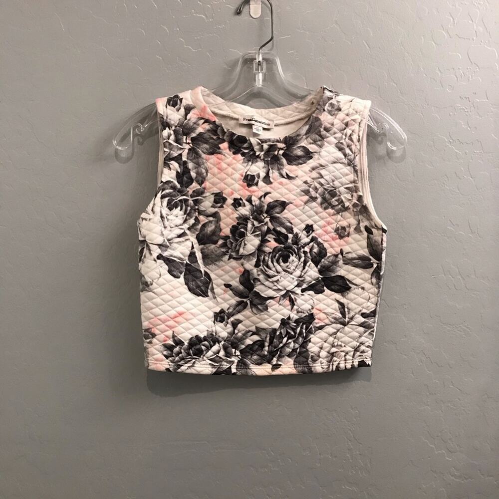 Free Generation Cropped Floral print quilted shell